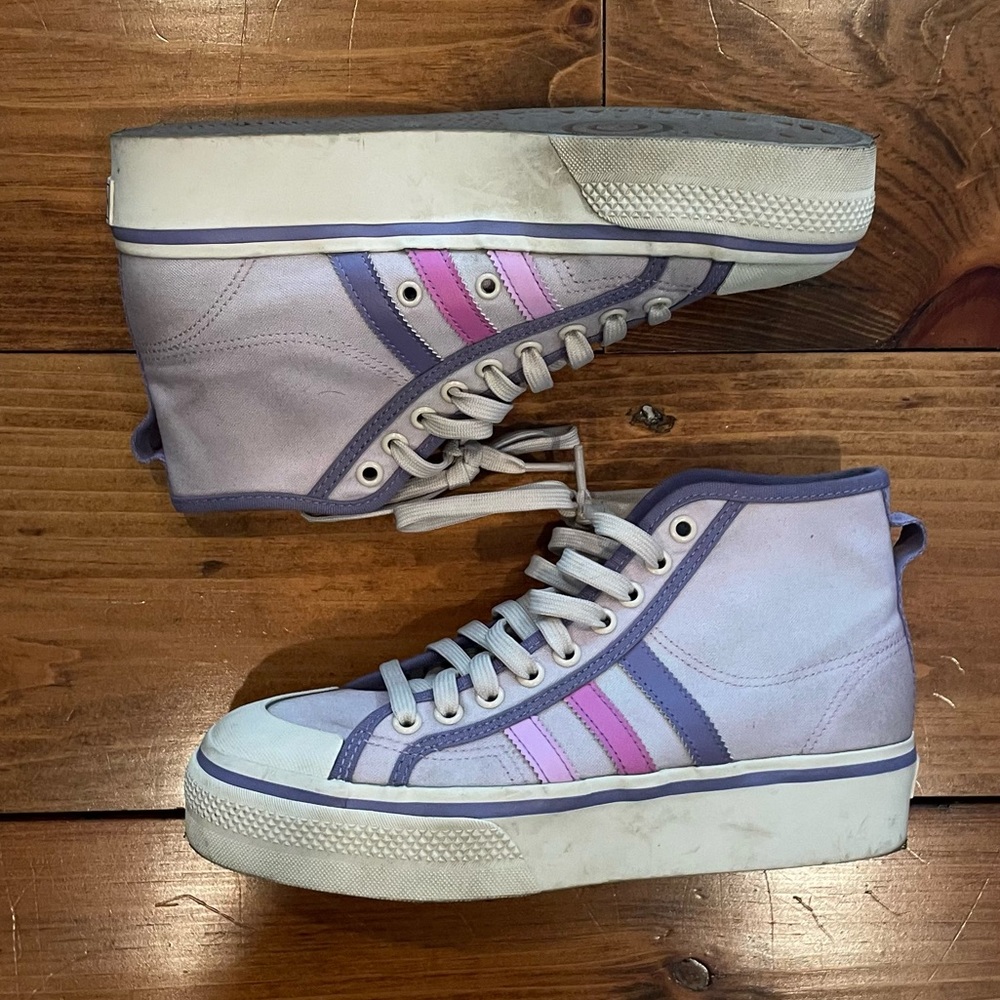 Adidas Orginals Nizza Platform Mid sneakers in Lilac and Pink